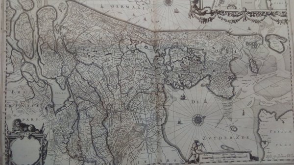 Térkép a könyvtárban